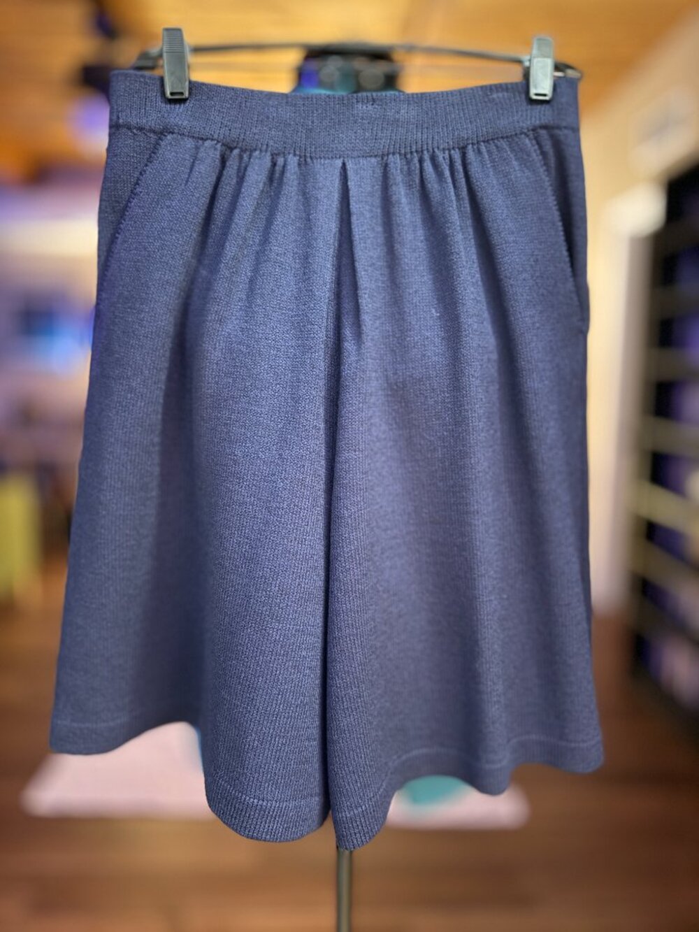 Vintage St. John Basics by Marie Gray Blue Santana Knit Shorts/Skort Sz 8